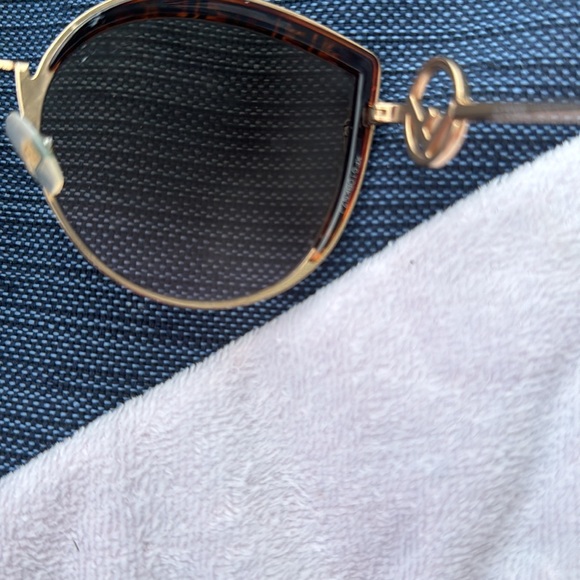 Fendi Metal Acetate F is Fendi FF Cat Eye Sunglasses 0290/S Gold - Picture 4 of 4